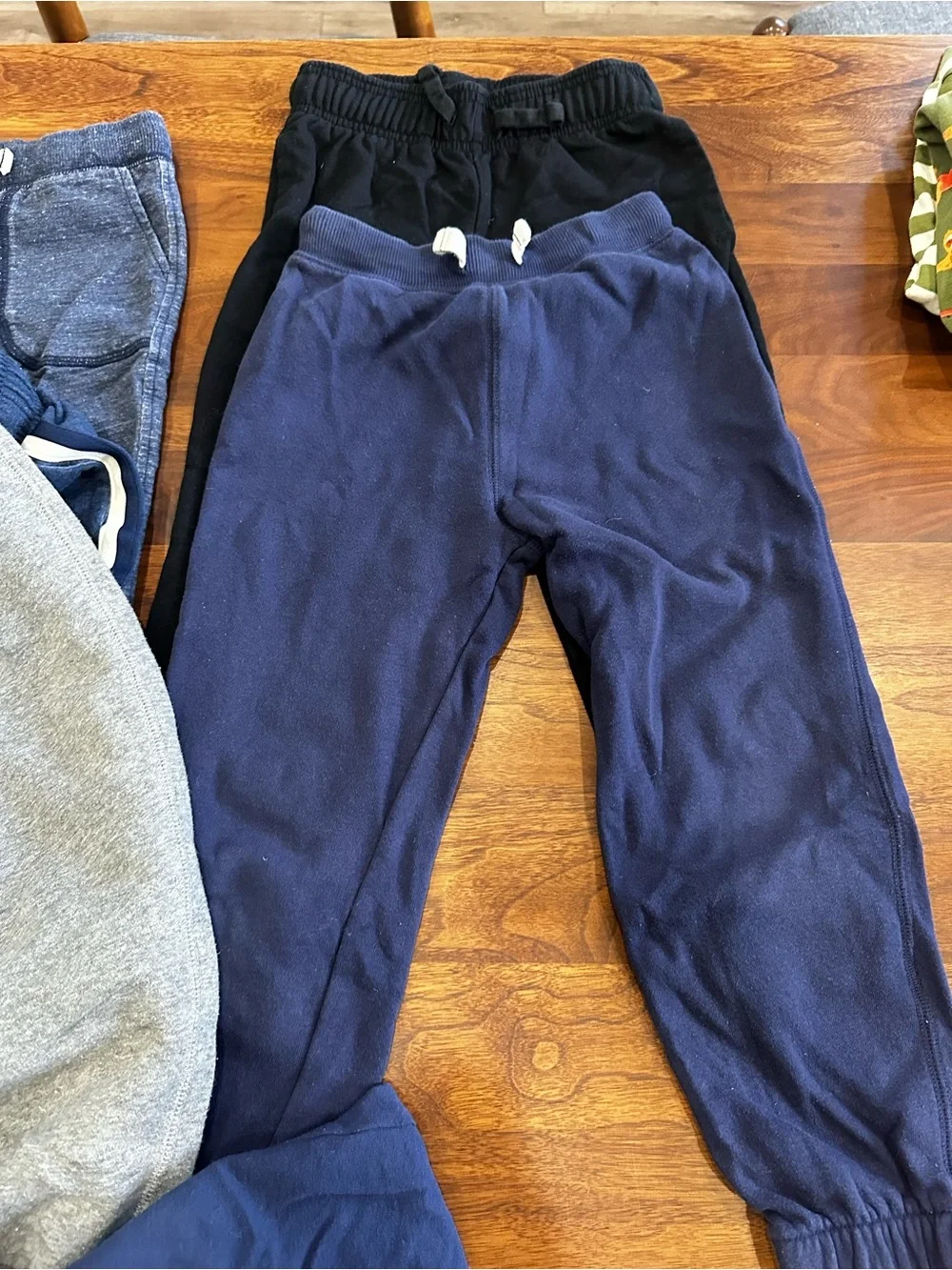 Boys Carter’s Bundle active pants sizes 5T and 6T